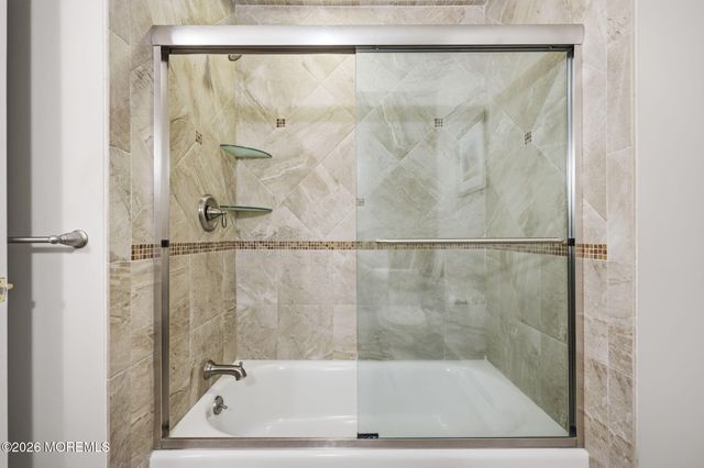 3 Warren Drive, Marlboro, NJ 07746