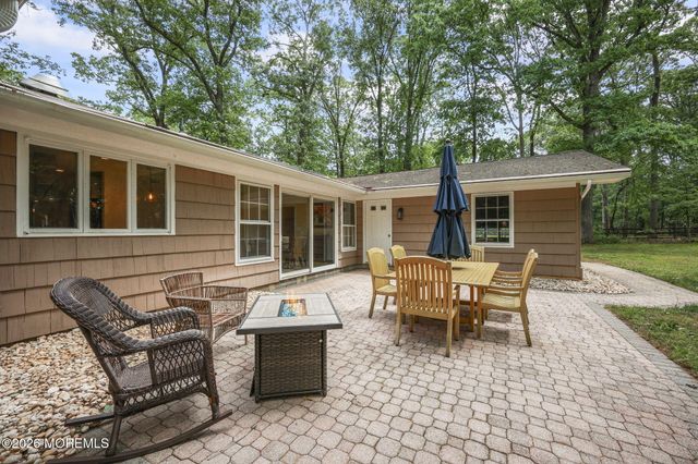 3 Warren Drive, Marlboro, NJ 07746