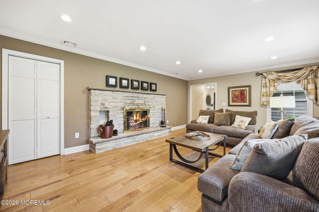 3 Warren Drive, Marlboro, NJ 07746