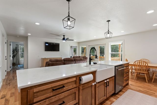 7373 Hwy 325, Blairsville, GA 30512