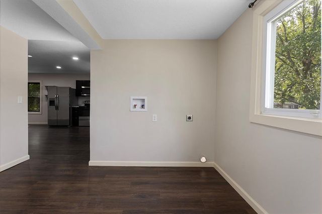 724 N Osage Street, Independence, MO 64050