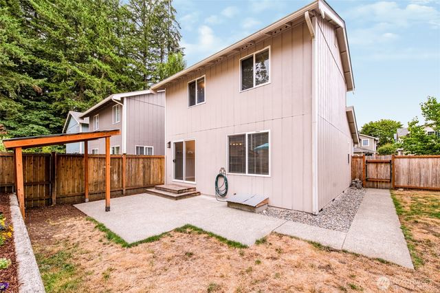 6105 Carmel Lane SE, Lacey, WA 98503