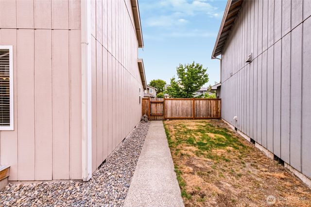 6105 Carmel Lane SE, Lacey, WA 98503