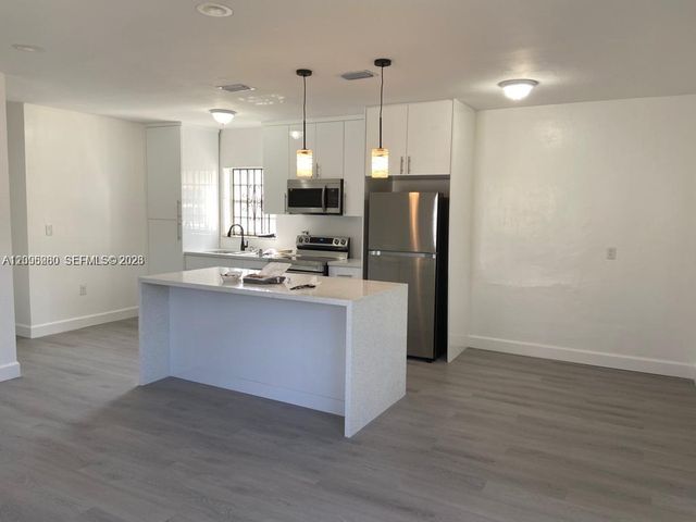 1840 NE 174th Street 1, North Miami Beach, FL 33162
