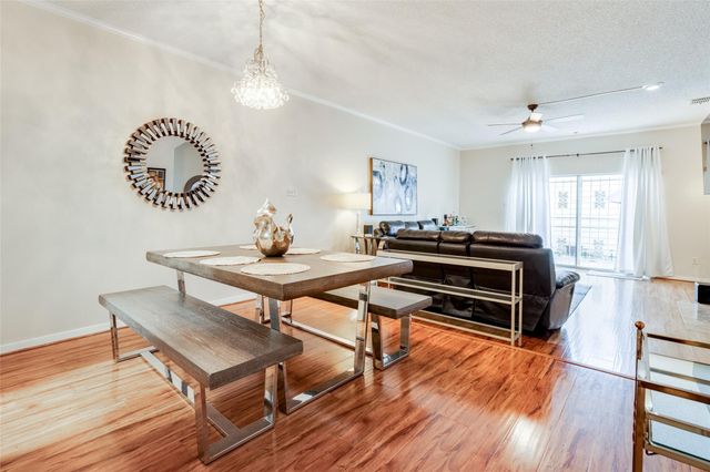 1035 Fountain View Drive, Houston, TX 77057