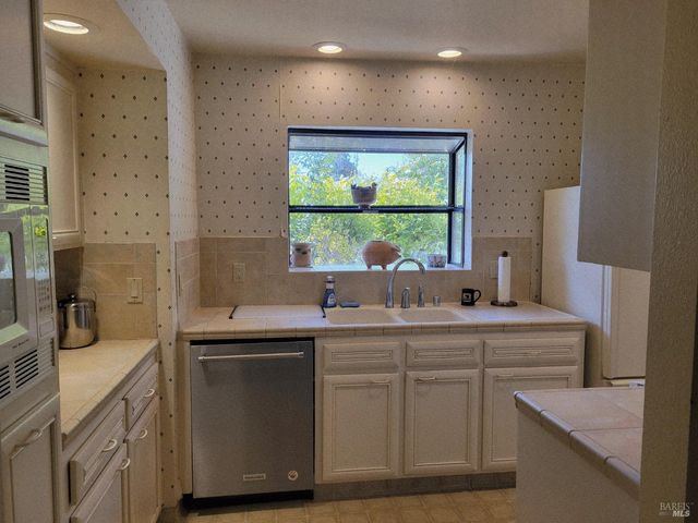1607 Vervais Ave, Vallejo, CA 94591