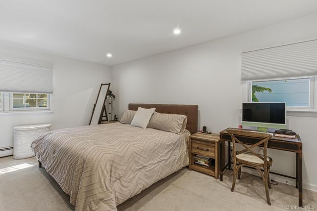 39 Marlin Lane, Port Washington, NY 11050