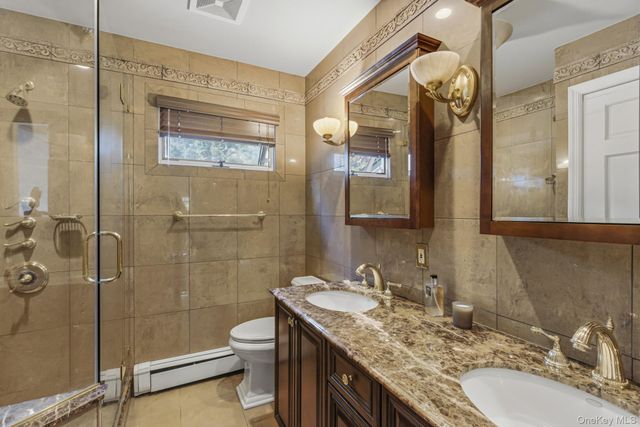 39 Marlin Lane, Port Washington, NY 11050