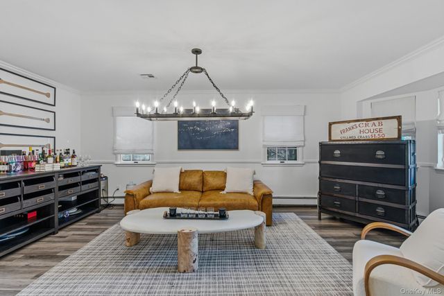 39 Marlin Lane, Port Washington, NY 11050