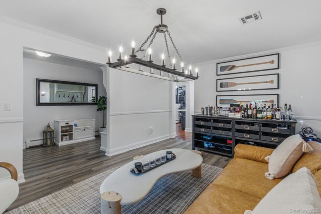 39 Marlin Lane, Port Washington, NY 11050
