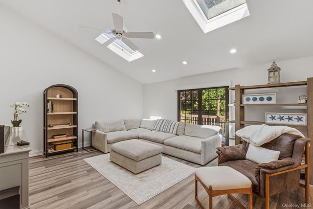 39 Marlin Lane, Port Washington, NY 11050