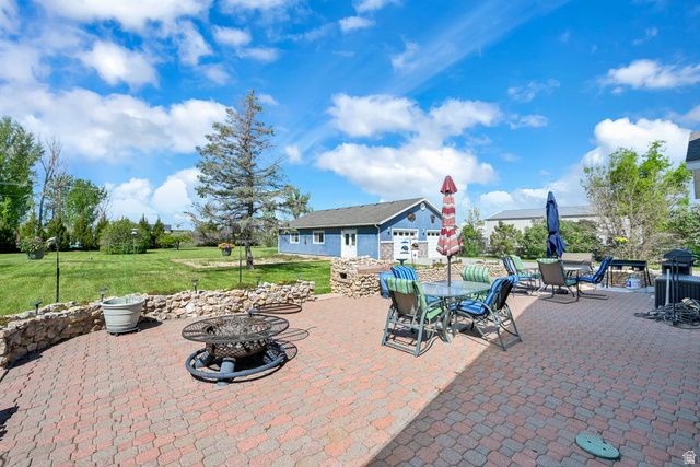 3139 N PELICAN DR, Farr West, UT 84404