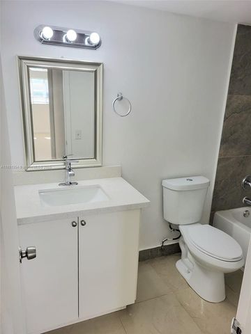 3600 NW 21st St 111, Lauderdale Lakes, FL 33311