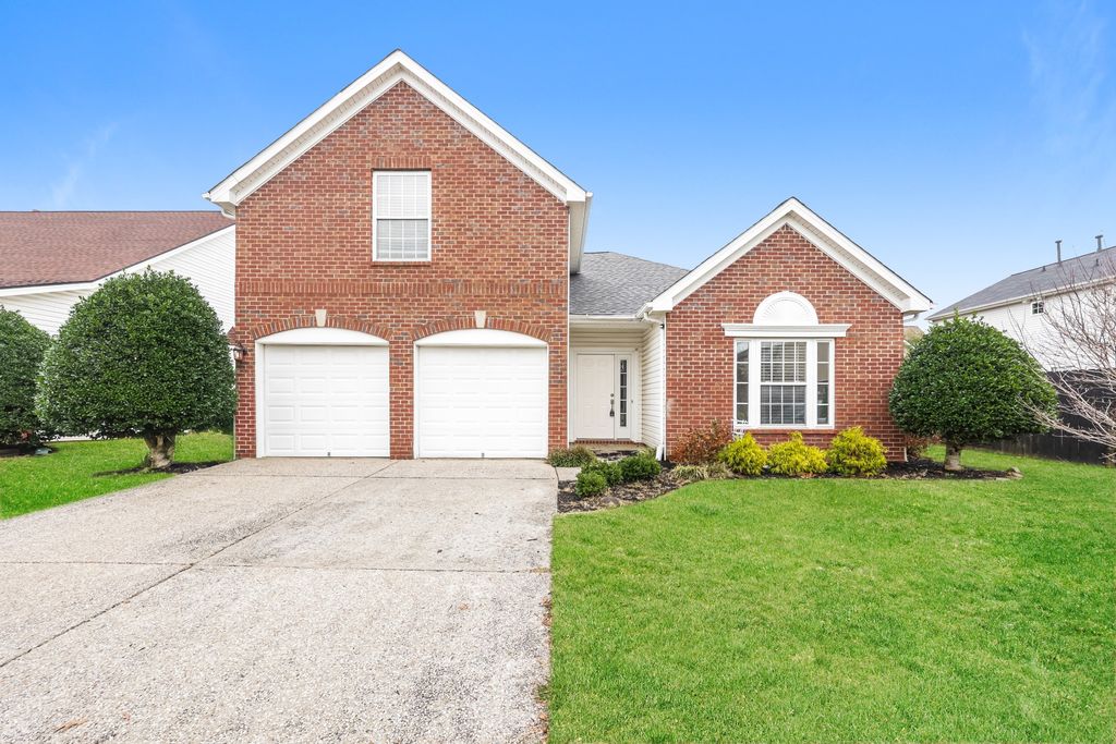 1006 Prince St, Spring Hill, TN 37174