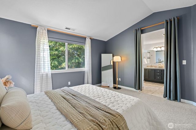 17621 SE 17TH Circle, Vancouver, WA 98683