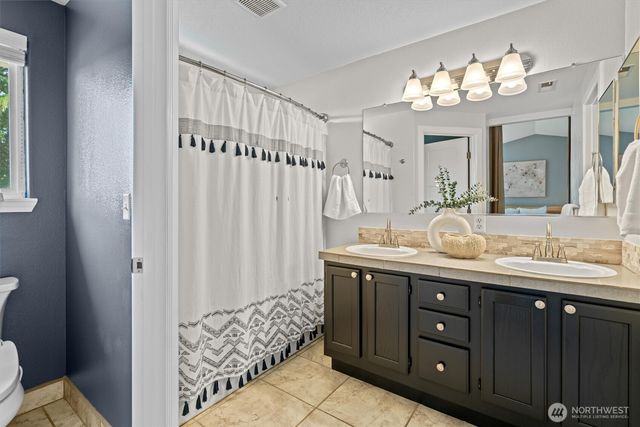 17621 SE 17TH Circle, Vancouver, WA 98683