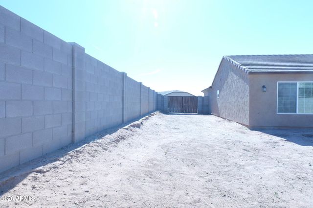 10522 W ARVADA Drive, Arizona City, AZ 85123