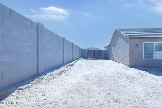 10522 W ARVADA Drive, Arizona City, AZ 85123