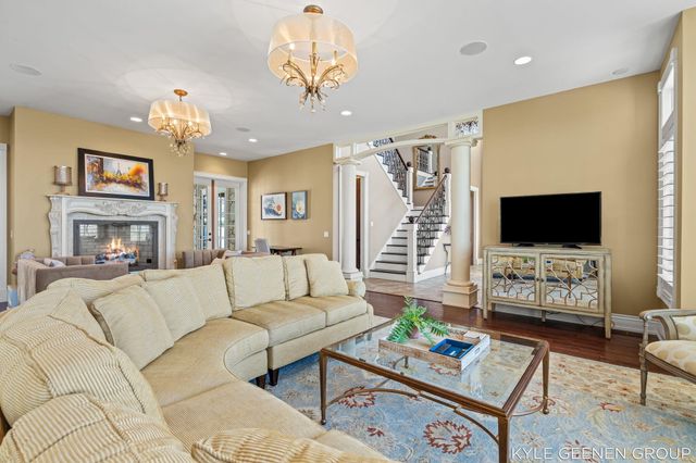 2817 Lakeshore Drive, Fennville, MI 49408