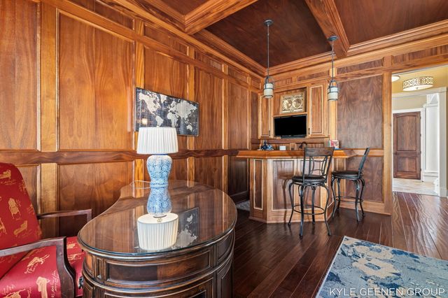 2817 Lakeshore Drive, Fennville, MI 49408