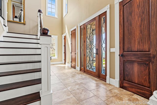 2817 Lakeshore Drive, Fennville, MI 49408