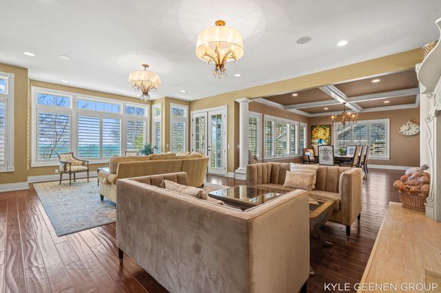 2817 Lakeshore Drive, Fennville, MI 49408