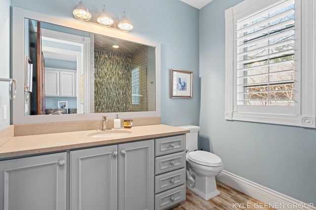 2817 Lakeshore Drive, Fennville, MI 49408
