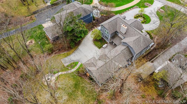 2817 Lakeshore Drive, Fennville, MI 49408