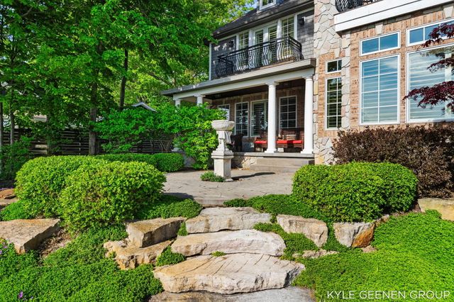 2817 Lakeshore Drive, Fennville, MI 49408