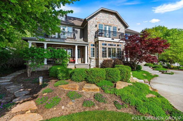 2817 Lakeshore Drive, Fennville, MI 49408