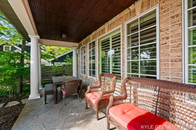 2817 Lakeshore Drive, Fennville, MI 49408