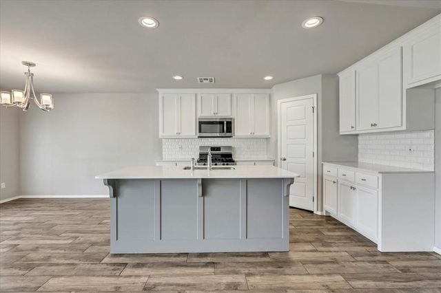 8308 NW 151st Street, Edmond, OK 73013