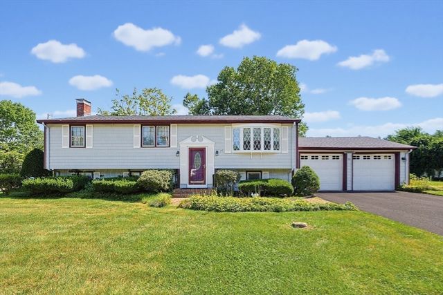 75 Concetta Drive, Bridgewater, MA 02324