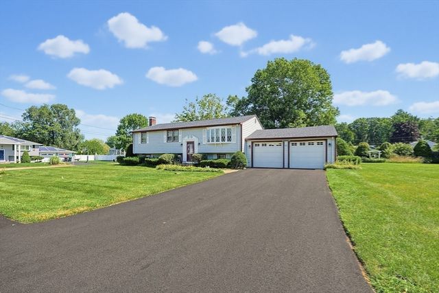 75 Concetta Drive, Bridgewater, MA 02324