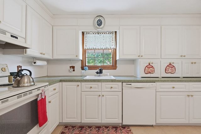75 Concetta Drive, Bridgewater, MA 02324
