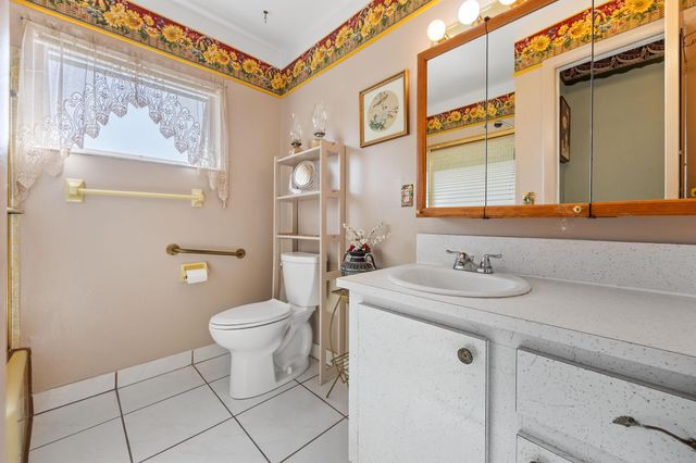 2747 Dudley Drive E A, West Palm Beach, FL 33415