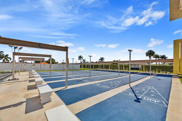 2747 Dudley Drive E A, West Palm Beach, FL 33415