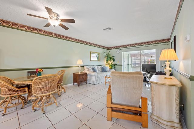 2747 Dudley Drive E A, West Palm Beach, FL 33415