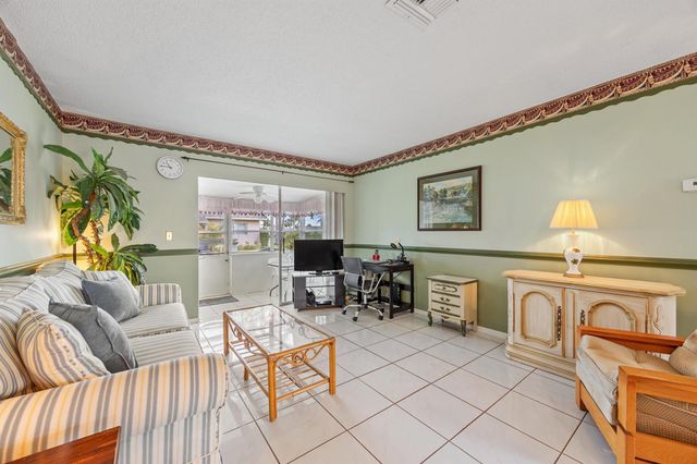 2747 Dudley Drive E A, West Palm Beach, FL 33415