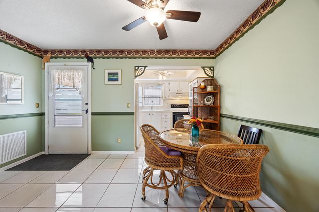 2747 Dudley Drive E A, West Palm Beach, FL 33415