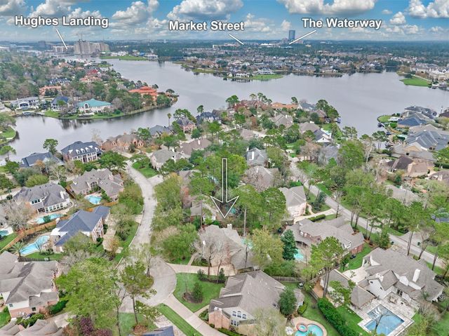 6 Meadow Cove Drive, The Woodlands, TX 77381