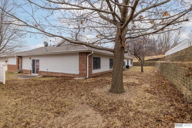 104 E Deer Lane, Plattsmouth, NE 68048