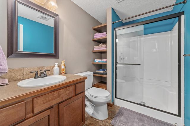 3674 N Forest Ridge, Wichita, KS 67205