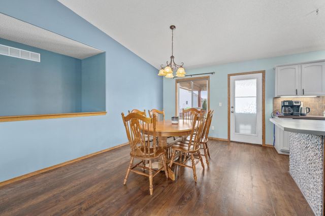 3674 N Forest Ridge, Wichita, KS 67205