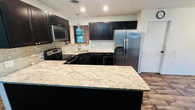 6820 ROCHELLE Lane, Amarillo, TX 79109