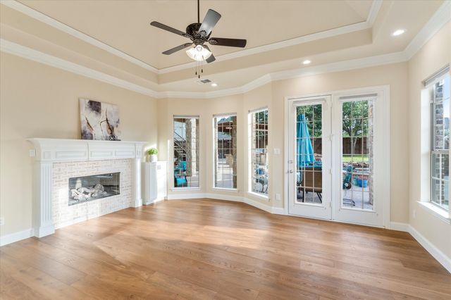 660 Duke Saxony Drive, Lewisville, TX 75056