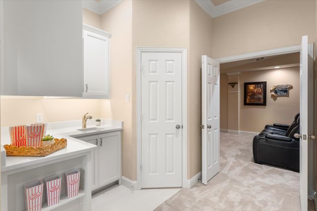 660 Duke Saxony Drive, Lewisville, TX 75056