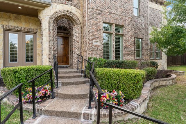 660 Duke Saxony Drive, Lewisville, TX 75056