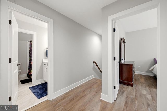 125 LAKE HOLLIDAY, Cross Junction, VA 22625