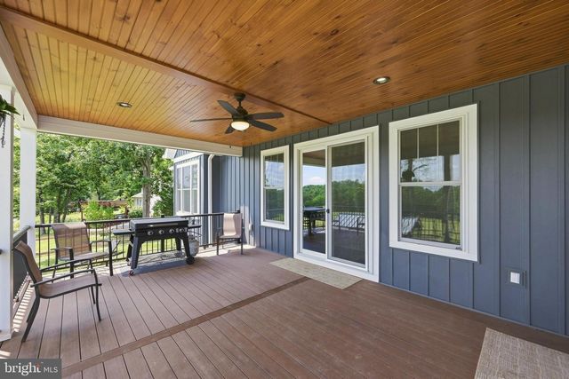 125 LAKE HOLLIDAY, Cross Junction, VA 22625